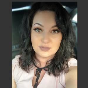 Meet your Posher, Molly